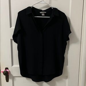 H&M Black Short Sleeve Button-Down Blouse